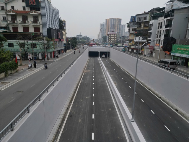 Hầm chui Kim Đồng - Giải Ph&oacute;ng sắp th&ocirc;ng tuyến , giảm &ugrave;n tắc giao th&ocirc;ng H&agrave; Nội - Ảnh 4.