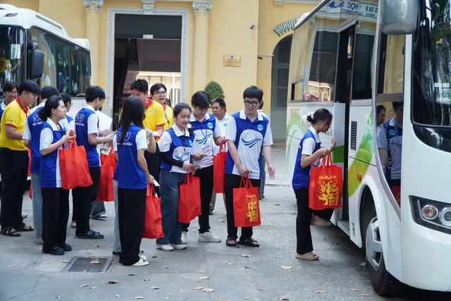 Đong đầy cảm xúc “Chuyến xe đoàn viên” năm 2026 - Ảnh 27.