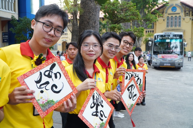 Đong đầy cảm xúc “Chuyến xe đoàn viên” năm 2026 - Ảnh 34.