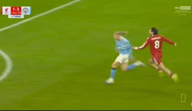 VAR “giết chết” khoảnh khắc thế kỷ ở Anfield - Ảnh 1.