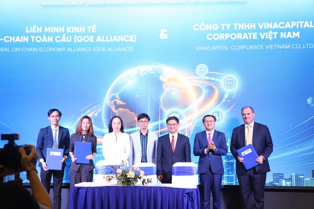 TPHCM khởi động Qũy Tài sản số 1 tỉ USD hướng tới đô thị thông minh - Ảnh 7. TPHCM khởi động Qũy Tài sản số 1 tỉ USD hướng tới đô thị thông minh - Ảnh 7.