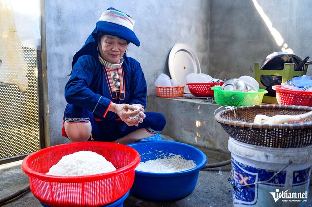 Độc đáo mâm cỗ 'Tết năm cùng' của người Dao ở Thanh Hóa - Ảnh 3.