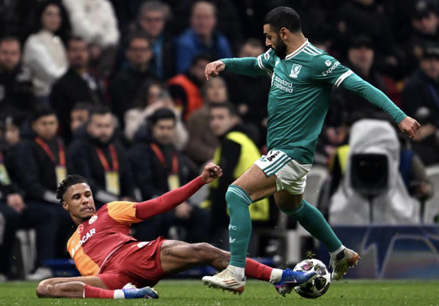 Liverpool lại thua sốc ở Thổ Nhĩ Kỳ, Galatasaray bay bổng với "Super Mario" - Ảnh 3.