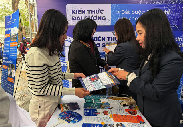 Quan trọng nhất là xác định ngành nghề trước khi chọn trường - Ảnh 1.