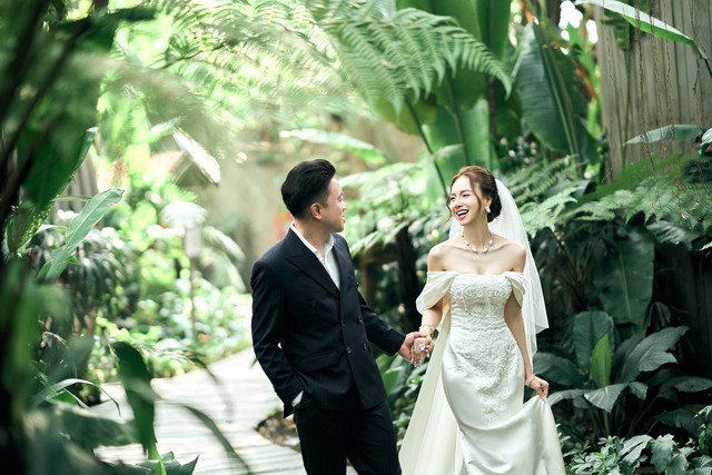 Đinh Ngọc Diệp đẹp lung linh hóa cô dâu bên Victor Vũ - Ảnh 3.