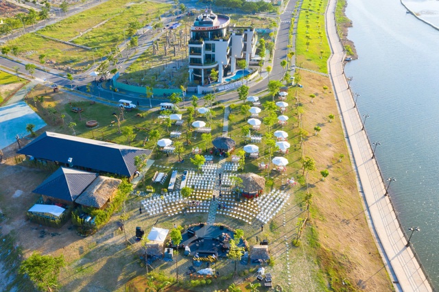  "Rồng bay" nhờ cú hích kép từ Trung tâm Tài chính quốc tế và Khu thương mại tự do - Ảnh 3.