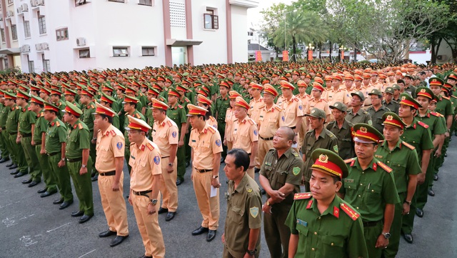 Hơn 2.000 cử tri thuộc lực lượng C&ocirc;ng an TP Cần Thơ bầu cử sớm - Ảnh 5.