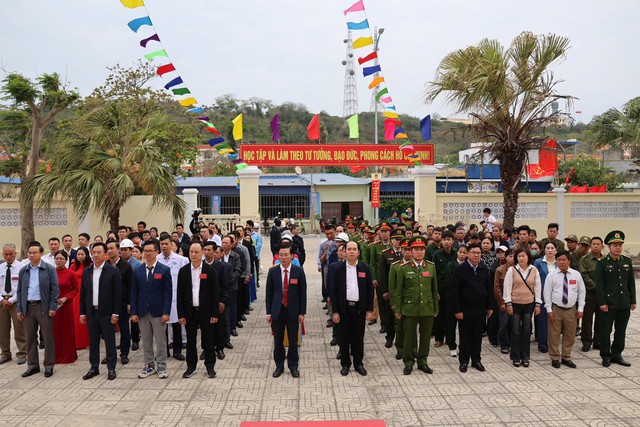 Cử tri đặc khu Bạch Long Vĩ nô nức bầu cử đại biểu Quốc hội 2026 - Ảnh 1.