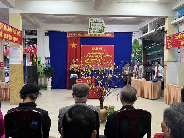 Đơn vị đầu tiên hoàn thành bầu cử sớm ở Huế - Ảnh 6.