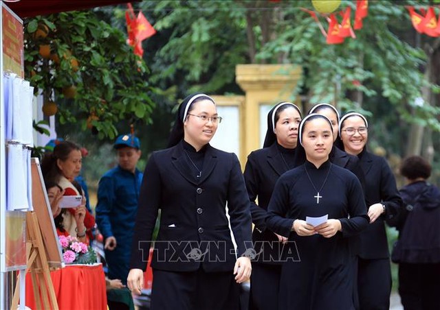 Tổng Bí thư Tô Lâm bỏ phiếu tại phường Ba Đình - Ảnh 2.