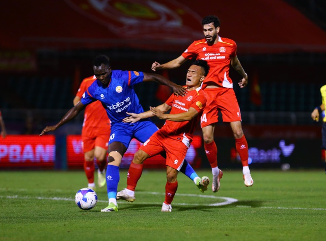 VAR từ chối bàn thắng của PVF-CAND, Khoa Ngô tỏa sáng giúp Công an TP HCM thắng 1-0 - Ảnh 2.