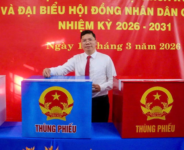 Hình ảnh lãnh đạo, nguyên lãnh đạo Đảng, nhà nước, TPHCM đi bầu cử - Ảnh 21.