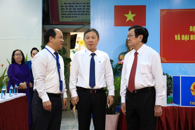 Hình ảnh lãnh đạo, nguyên lãnh đạo Đảng, nhà nước, TPHCM đi bầu cử - Ảnh 8.