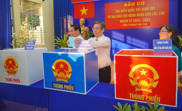 L&atilde;nh đạo TPHCM tham gia bầu cử 2026 v&agrave; quyền c&ocirc;ng d&acirc;n - Ảnh 4.