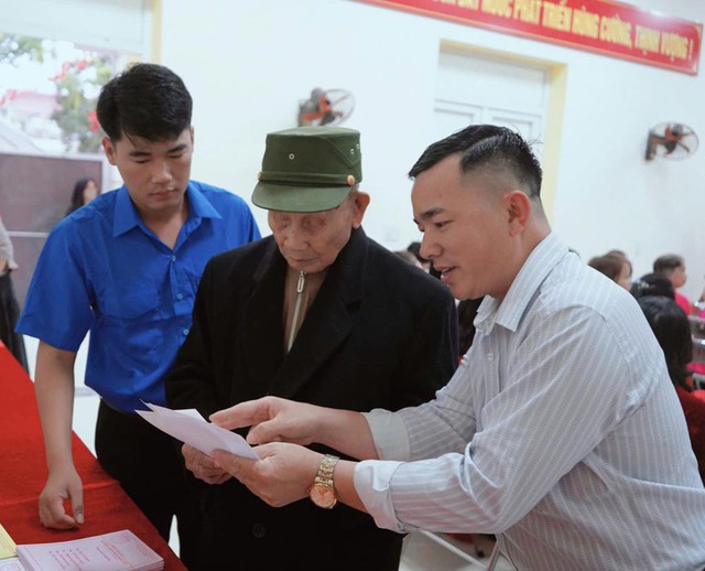 Gần 79 triệu cử tri cả nước đi bầu cử - Ảnh 2.