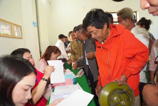 Phó Chủ tịch Quốc hội Trần Quang Phương tham gia bầu cử tại Đà Nẵng 2026 - Ảnh 16. Phó Chủ tịch Quốc hội Trần Quang Phương tham gia bầu cử tại Đà Nẵng 2026 - Ảnh 16.