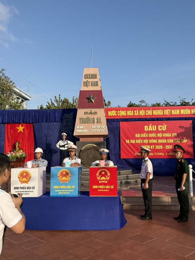 Thiêng liêng Ngày hội non sông ở đặc khu Trường Sa - Ảnh 3.