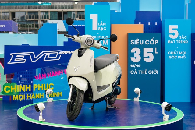 Chọn VinFast Evo Grand, tài xế chạy hơn 200 km/ngày không lo hết điện - Ảnh 1.