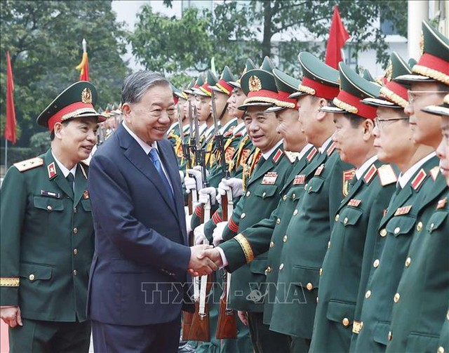 Tổng Bí thư Tô Lâm nhấn mạnh Đoàn kết , bản lĩnh và đổi mới trong phát triển giáo dục quốc phòng - Ảnh 2. Tổng Bí thư Tô Lâm nhấn mạnh Đoàn kết , bản lĩnh và đổi mới trong phát triển giáo dục quốc phòng - Ảnh 2.