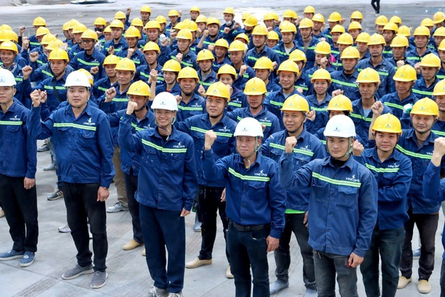 Vingroup tuyển 25.000 nhân sự cho các dự án hạ tầng do SGC triển khai - Ảnh 2.