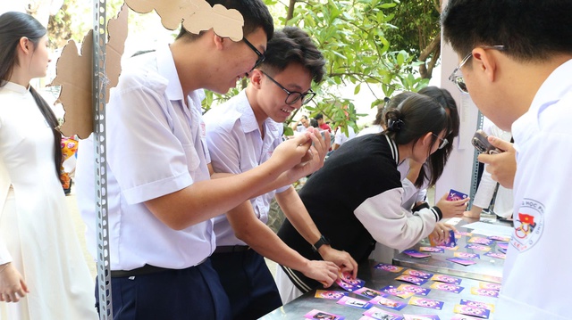 Tình trạng trường thừa, thiếu học sinh khi tuyển sinh lớp 1, 6: Sở GD-ĐT TPHCM nêu giải pháp - Ảnh 2.