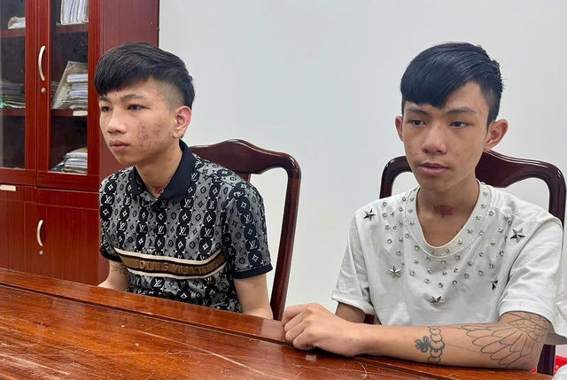 Công an bắt giữ đối tượng truy nã tại Campuchia: Nguyễn Phi Long và Vũ Bá Ngọc Sơn - Ảnh 2. Công an bắt giữ đối tượng truy nã tại Campuchia: Nguyễn Phi Long và Vũ Bá Ngọc Sơn - Ảnh 2.