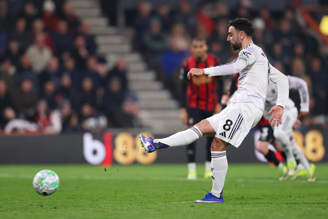 Ai hay, ai dở khi Man Utd đánh rơi chiến thắng trước Bournemouth? - Ảnh 2.
