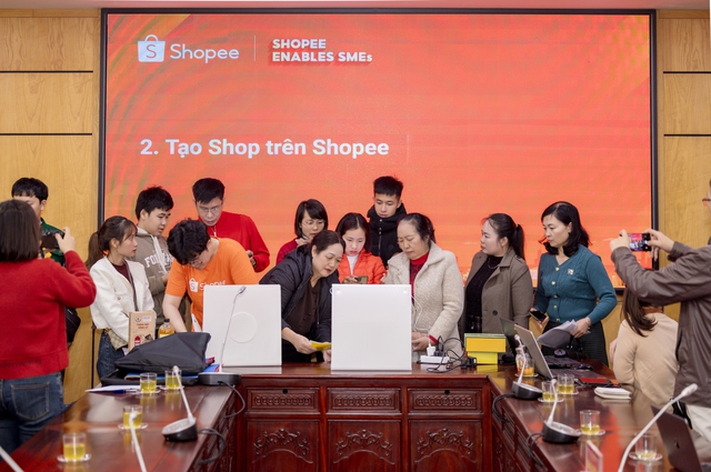 Shopee đồng hành cùng SMEs Việt tăng tốc chuyển đổi số và xuất khẩu trực tuyến - Ảnh 3. Shopee đồng hành cùng SMEs Việt tăng tốc chuyển đổi số và xuất khẩu trực tuyến - Ảnh 3.
