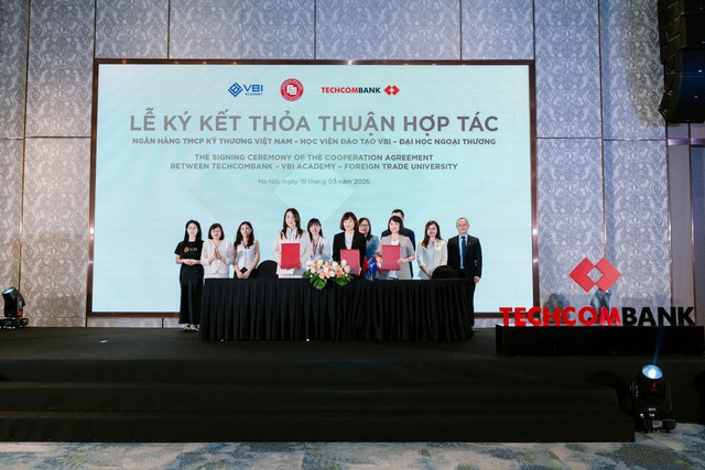 Techcombank ra mắt “Chương trình kiến tạo Tư duy và Bản lĩnh Lãnh đạo cho thế hệ kế cận” - Ảnh 2.