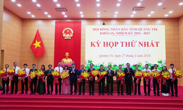 &Ocirc;ng Nguyễn Đăng Quang được bầu l&agrave;m Chủ tịch HĐND tỉnh Quảng Trị với 100% phiếu - Ảnh 2.