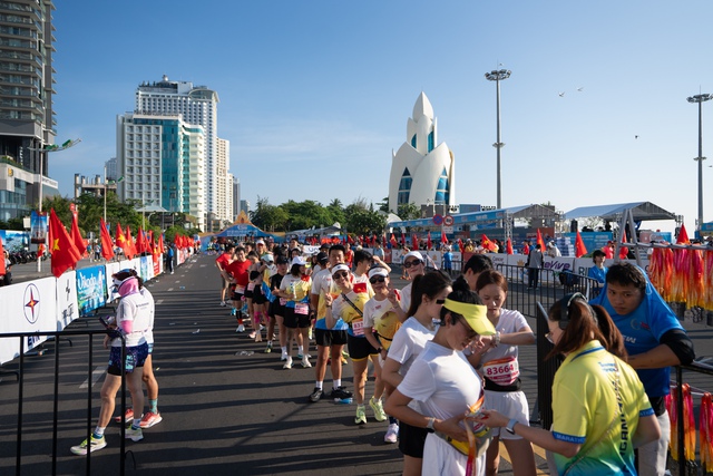 Toàn cảnh Tiền Phong Marathon 2026: Vẫn giữ được sức hút sau nhiều thập kỷ - Ảnh 1.