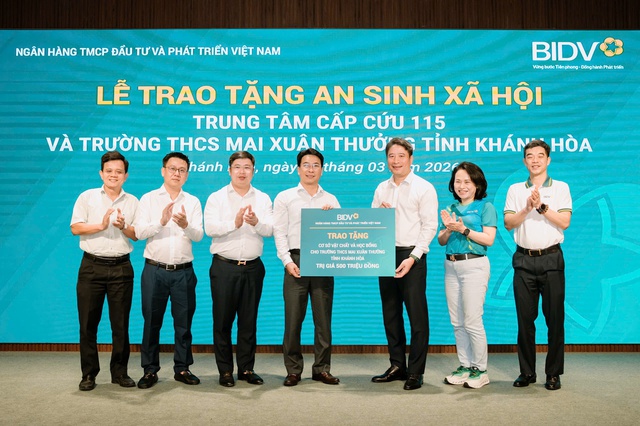 BIDV trao 1 tỉ đồng cho chương trình an sinh xã hội trên địa bàn tỉnh Khánh Hòa - Ảnh 2.