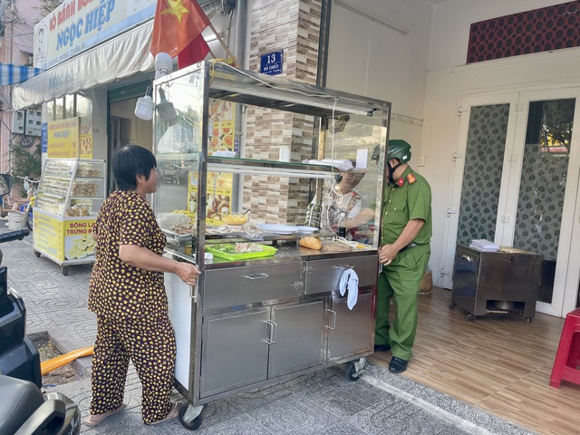 Tạm dừng hoạt động tiệm bánh mì không tên ở Vũng Tàu sau 6 ca nhập viện nghi ngộ độc - Ảnh 4.