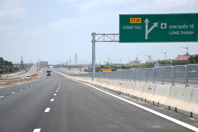 Cao tốc Biên Hòa - Vũng Tàu hoãn khai thác tạm đến tháng 4 , 2026 - Ảnh 13. Cao tốc Biên Hòa - Vũng Tàu hoãn khai thác tạm đến tháng 4 , 2026 - Ảnh 13.