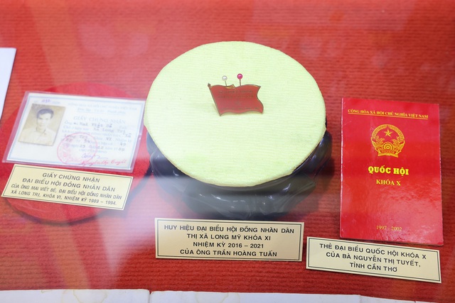 Hơn 140 tư liệu quý về bầu cử được giới thiệu tại Cần Thơ - Ảnh 4.