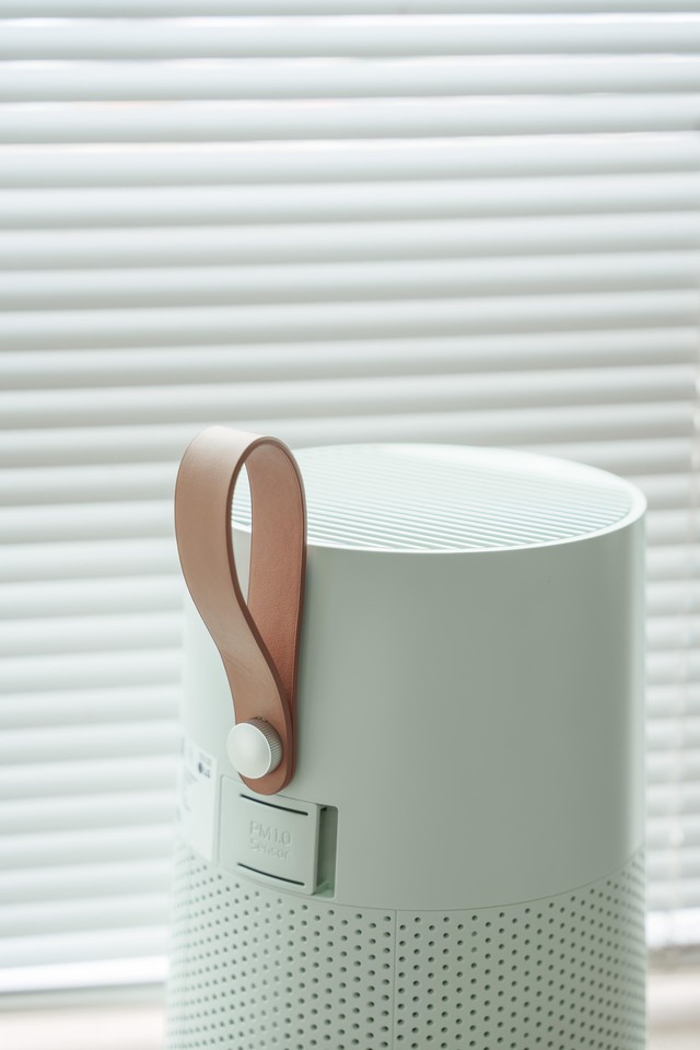 LG ra mắt PuriCare AeroMini, mở rộng hệ sinh thái lọc khí cá nhân - Ảnh 1.