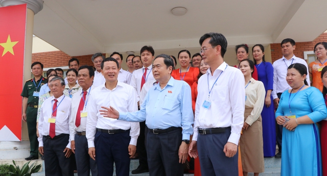 Chủ tịch Quốc hội Trần Thanh Mẫn kiểm tra c&ocirc;ng t&aacute;c bầu cử tại Đồng Nai - Ảnh 3.