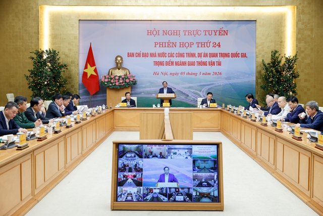 Thủ tướng Phạm Minh Chính yêu cầu đầu tư giao thông kết nối và mở rộng cao tốc 2026 - Ảnh 2. Thủ tướng Phạm Minh Chính yêu cầu đầu tư giao thông kết nối và mở rộng cao tốc 2026 - Ảnh 2.