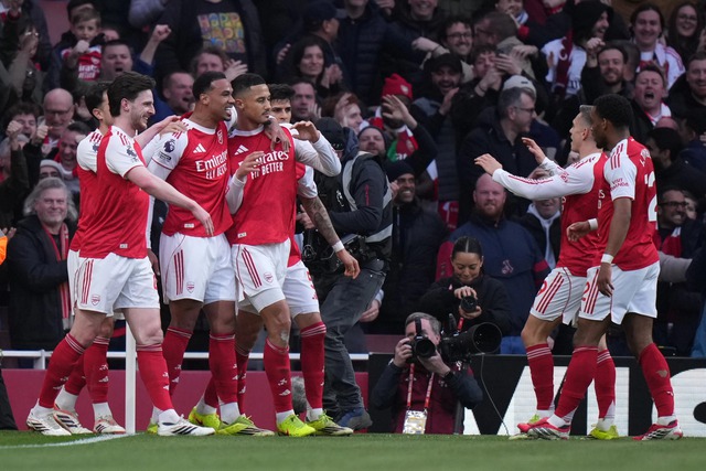 Arsenal mất vị thế ứng viên số 1 vô địch Champions League - Ảnh 1.