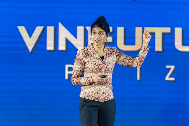 Nhà khoa học Mỹ: “VinFuture đưa đóng góp của phụ nữ làm khoa học ra ánh sáng toàn cầu” - Ảnh 2.