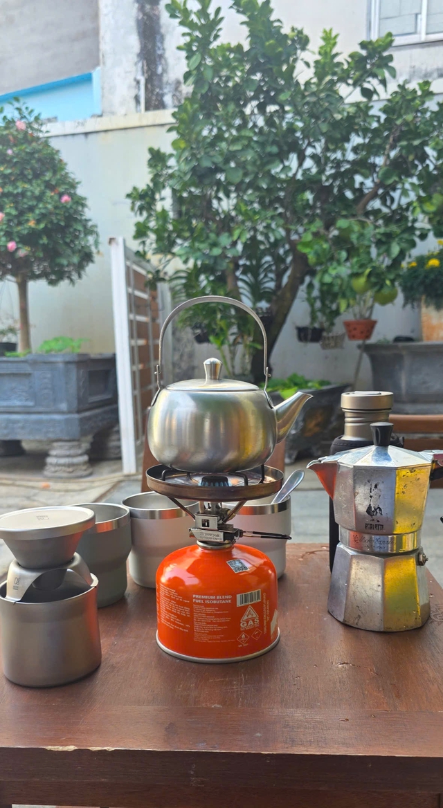 Ly cà phê trước giờ làm nhiệm vụ - Ảnh 1. Ly cà phê trước giờ làm nhiệm vụ - Ảnh 1.