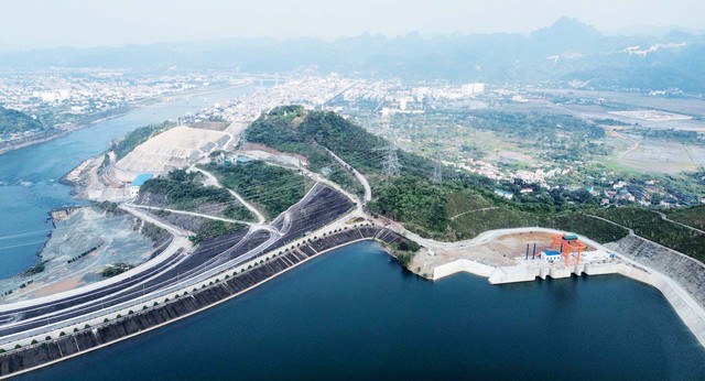 Bảo đảm cung ứng điện tăng trưởng hai con số - Ảnh 1.