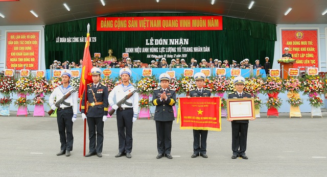 Chiêm ngưỡng sức mạnh Lữ đoàn Đặc công Hải quân 126 - Ảnh 1.