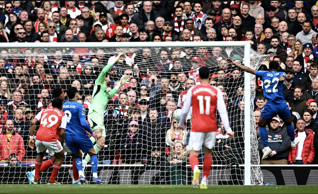 Arsenal thua sốc Bournemouth sân nhà, chậm bước cuộc đua vô địch - Ảnh 2.