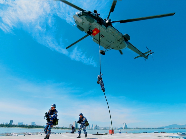 Chiêm ngưỡng sức mạnh Lữ đoàn Đặc công Hải quân 126 - Ảnh 8.