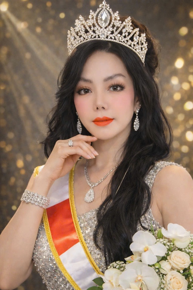 Ca nhạc sĩ Cindy Trần ra mắt 3 MV mới - Ảnh 4.