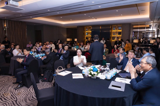 Doanh nhân Lê Thùy ra mắt vai trò Ủy viên cống hiến Nghệ thuật châu Á - Ảnh 4.