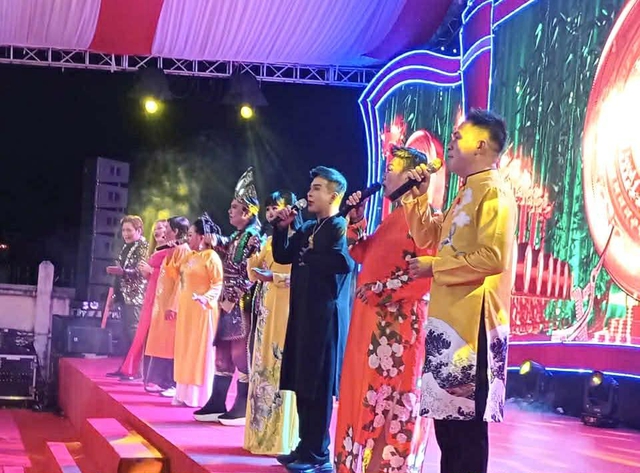 Phượng Nga, Tâm Tâm, Tô Châu tạo dấu ấn đẹp tại Lễ hội Đền – Chùa Xuân Úc, Hải Phòng - Ảnh 4.