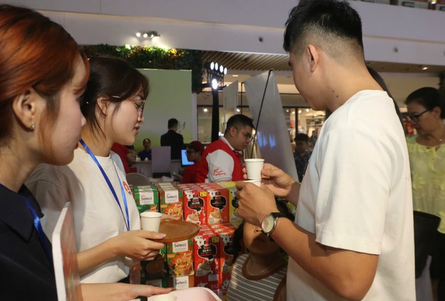 Hàng nhãn riêng Co.op phát triển ngành hàng trà và cà phê - Ảnh 3.