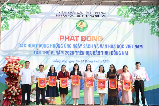 H&igrave;nh ảnh Đồng Nai hưởng ứng Ng&agrave;y s&aacute;ch v&agrave; văn h&oacute;a đọc Việt Nam - Ảnh 3.